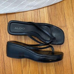 Vintage 90s Platform Flip Flops